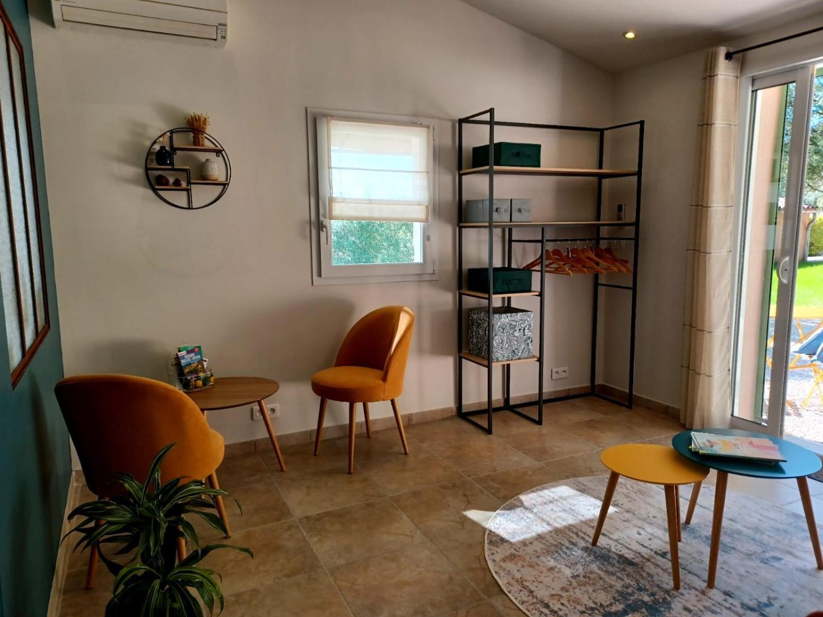 Chambre Privee Independante Dans Le Luberon Lauris Екстериор снимка